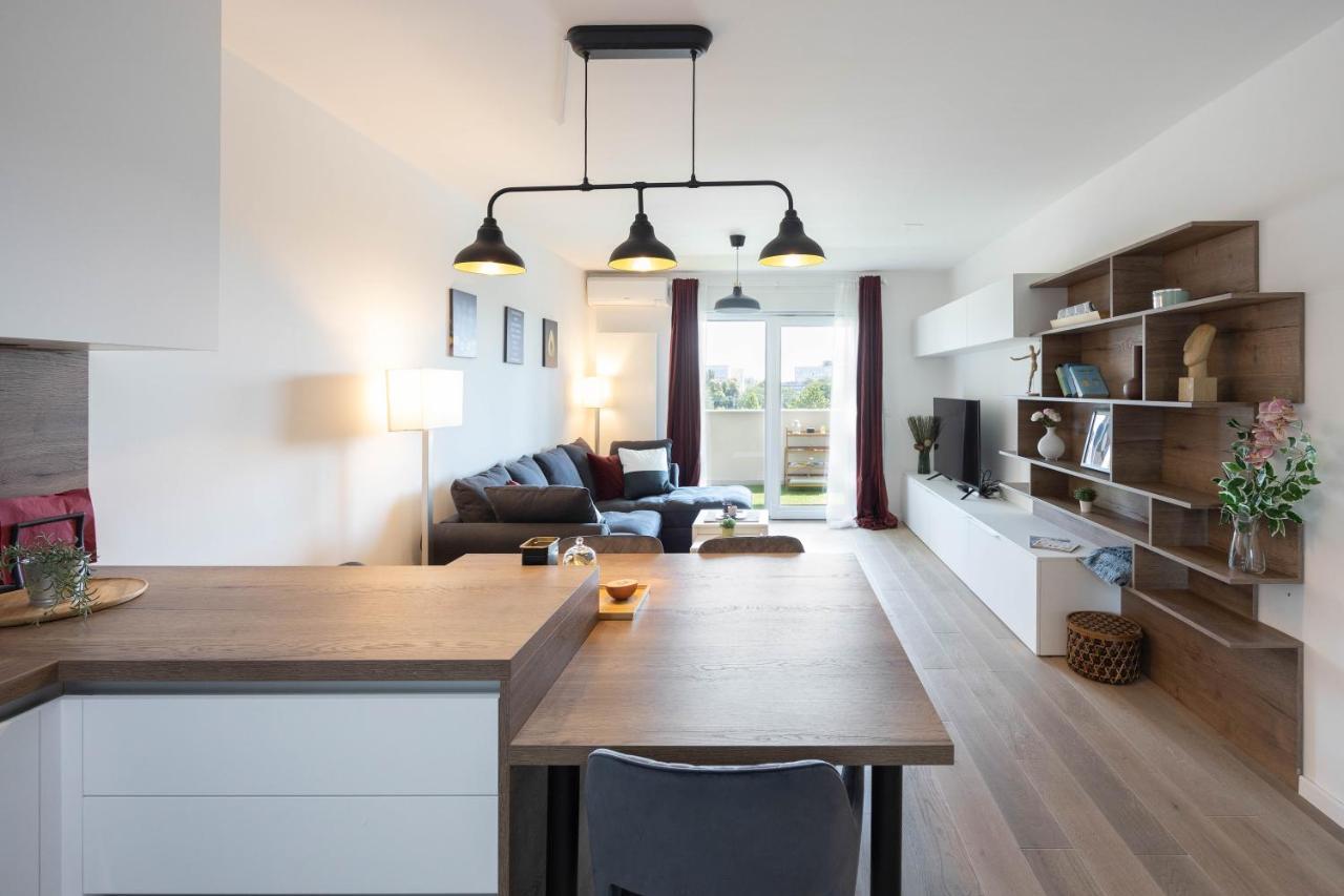 Stylish 2Bdr Apartment- Free Garage Zagreb Exterior photo